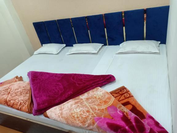 Hotel Rolex Ujjain Esterno foto